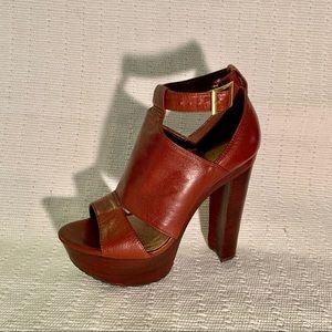 leather upper, synthetic sole